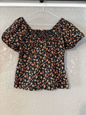 Old Navy Smocked Floral Puff Sleeve Babydoll Blouse